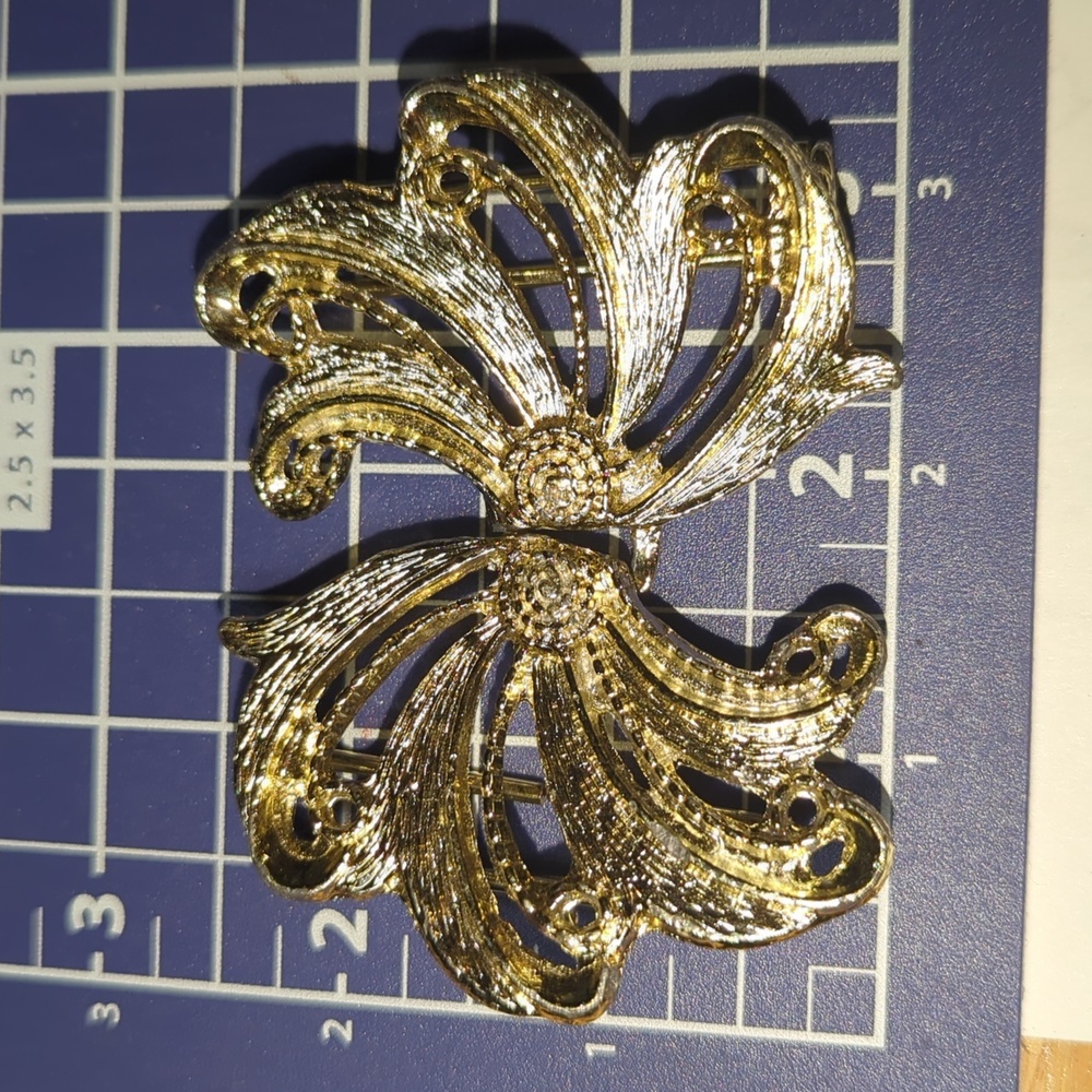 Vtg 80s-90s style two piece belt buckle